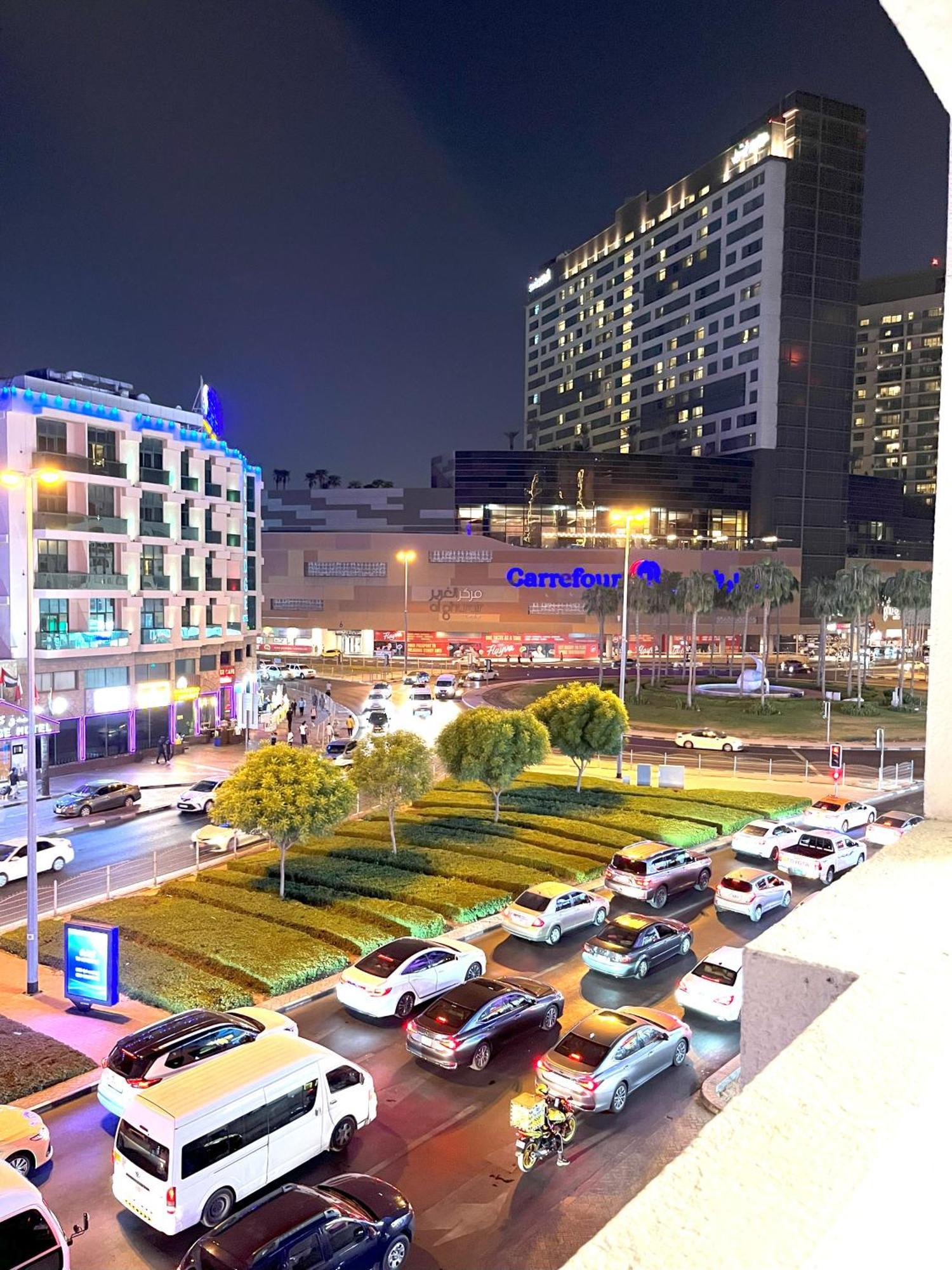 Yoko Luxury Hostel Dubai Dış mekan fotoğraf